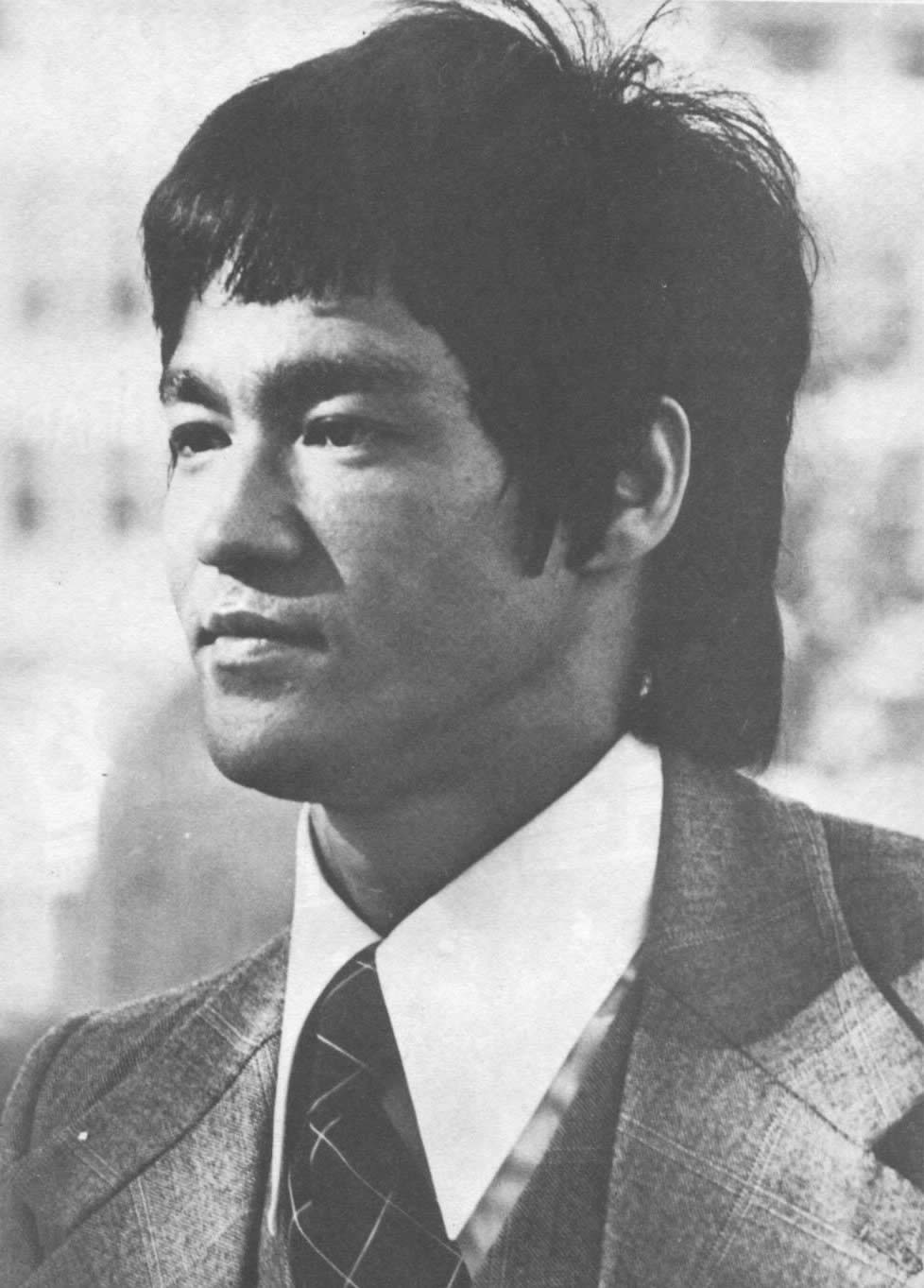 Bruce Lee Biography: Heart of the Dragon - Biographies by Biographics